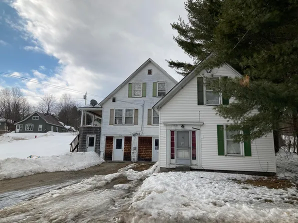 12 Curve St, Wilton, ME 04294