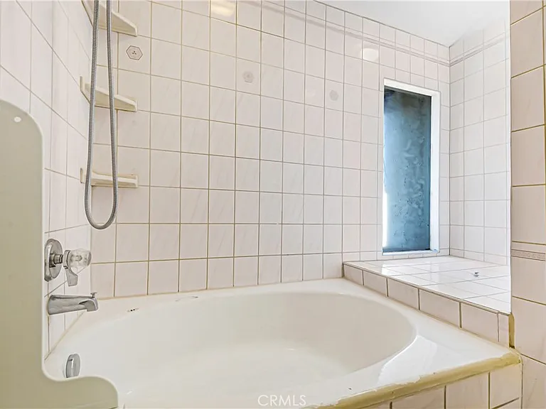 1560 Corte Caballo — Photo 13