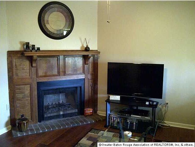 2nd image of 582 S Flannery Rd