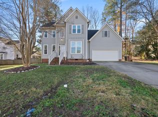 103 Whitlock Ln, Cary, NC 27513