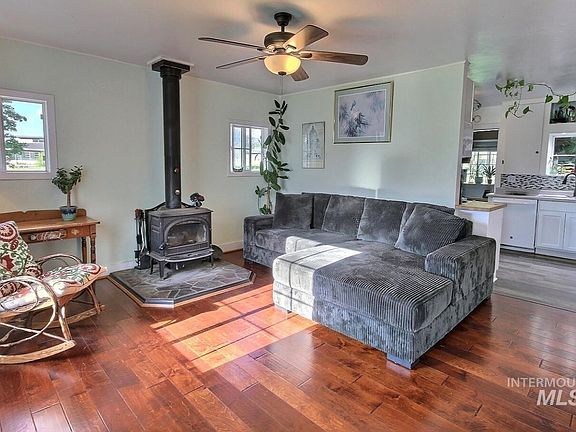 4th image of 203 N Berkley St