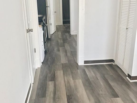 2nd image of 3220 O St APT 2