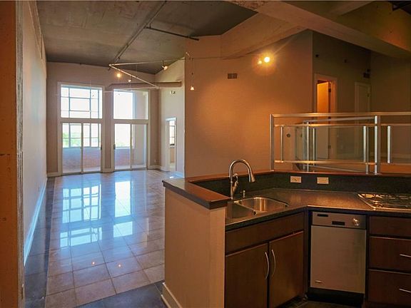 3rd image of 611 N Park Ave APT 510