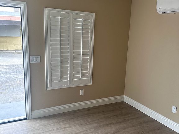 2nd image of 1702 S Mayflower Ave #U