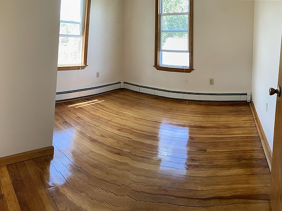 3rd image of 105 Walker St #3RD1