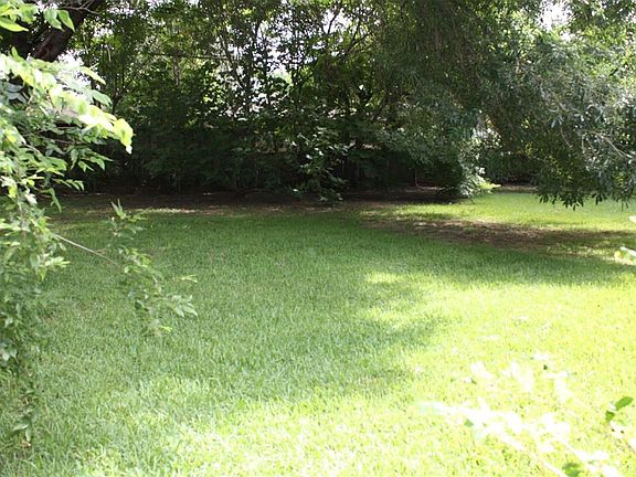 4th image of 3014 Broadmead Dr
