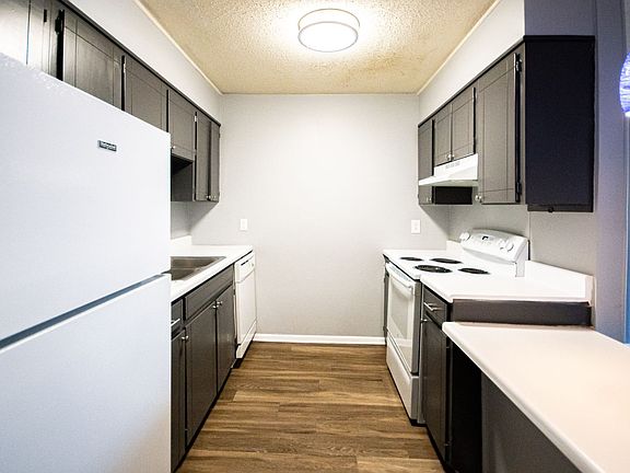 5th image of 2320 Coleman Rd APT 304B