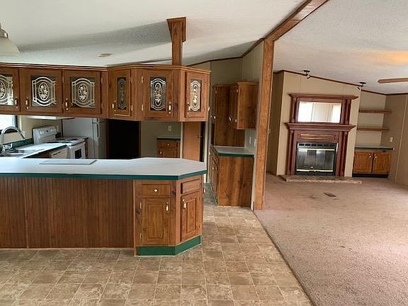 4th image of 6751 Jennifer Ln