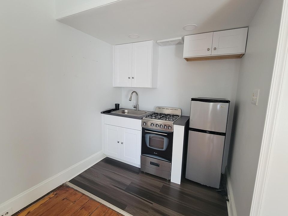 1st image of 1112 Pine St #3R