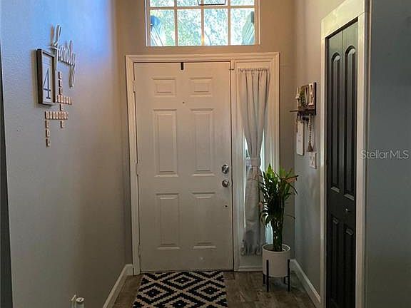 3rd image of 2911 Shannon Cir