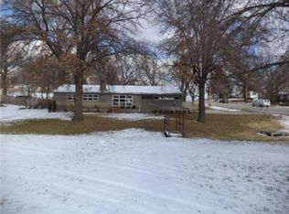 4933 N Park Ave, Kansas City, MO 64118