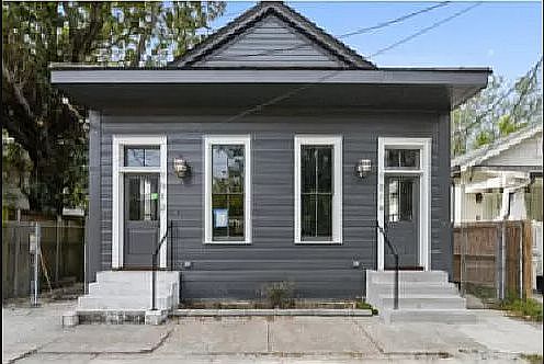 1st image of 1012 Cadiz St