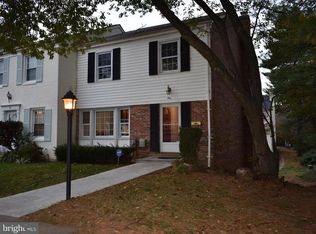1 Irish Ct, Gaithersburg, MD 20878