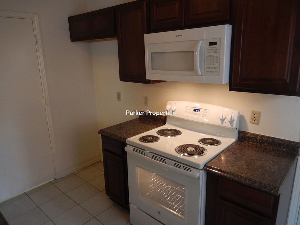 1st image of 1607 Sunset Village Dr