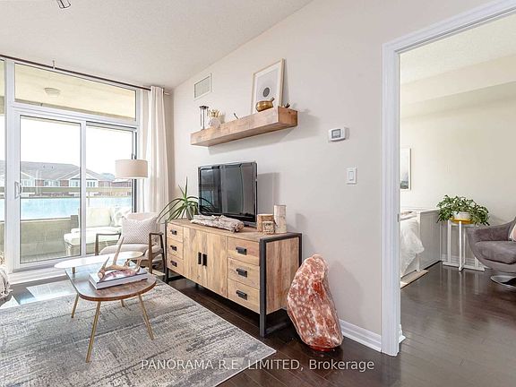 3rd image of 1359 Rathburn Rd E #210