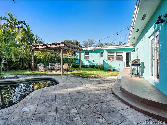 3rd image of 11465 NE 9th Ct #0