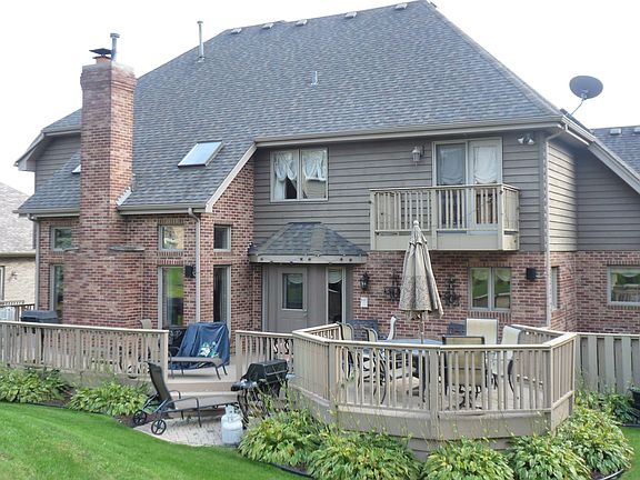 3rd image of 11048 Laurel Hill Dr
