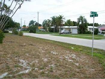 2nd image of 501 NE 32nd St