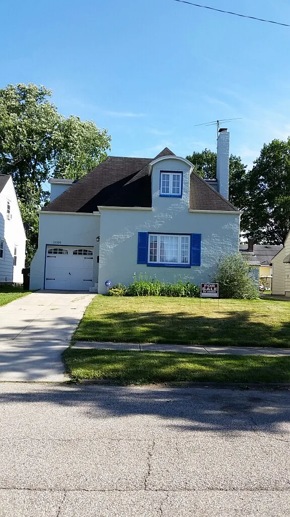 12309 Wayland Ave photo 1