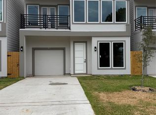 8706 Southview St, Houston, TX 77051