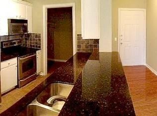 4245 NE Meadow Creek Cir, Fayetteville, AR 72703