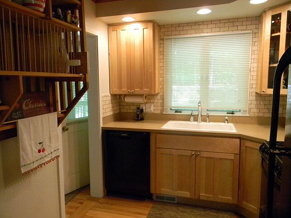 4th image of 10831 Birchwood Dr
