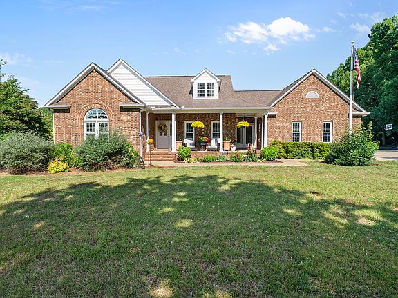 4th image of 7418 Cummings Dr