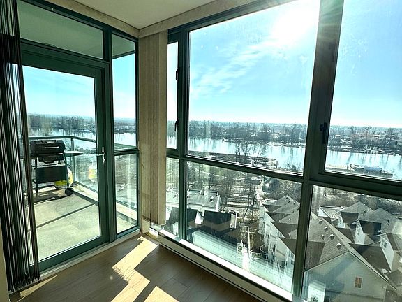 2nd image of 2733 Chandlery Pl #10