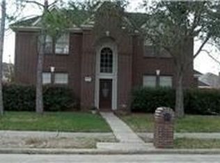 1920 Prairie Creek Dr, Pearland, TX 77581