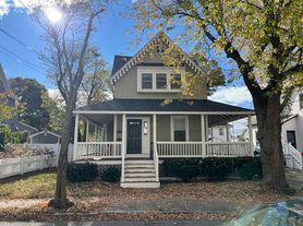 21 Hawthorn Ave, Winthrop, MA