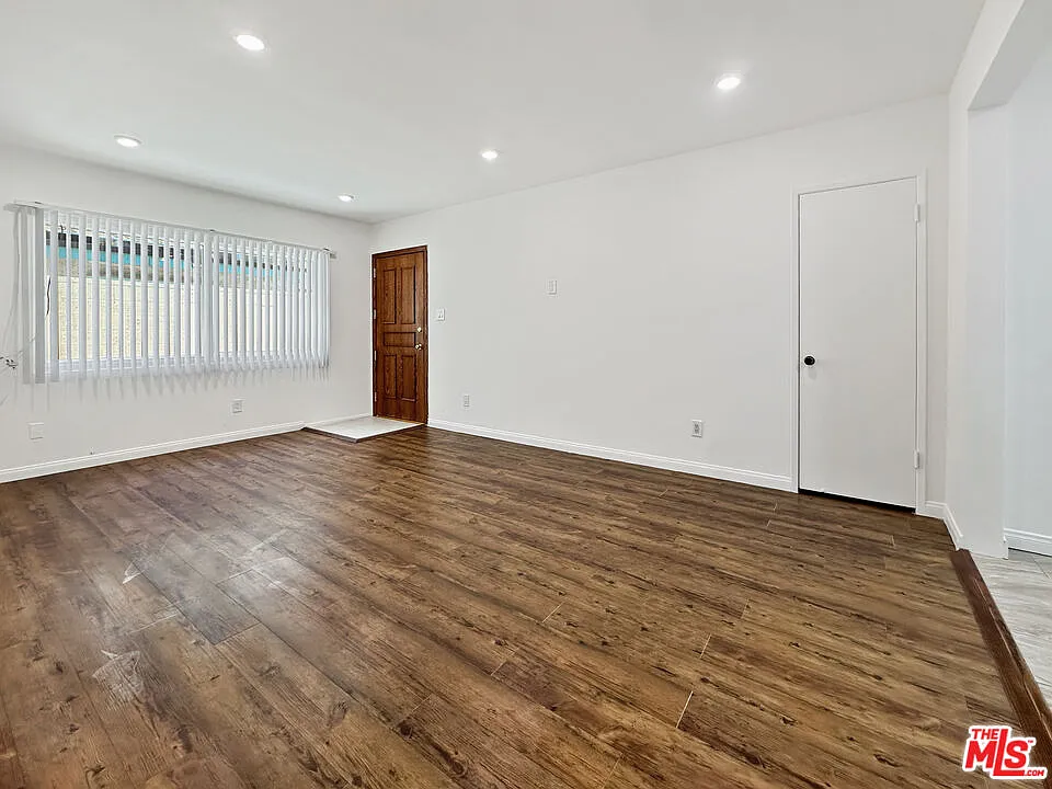 2 bed, 1.0 bath, $2,795 — Photo 2