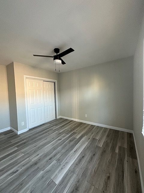 The second bedroom is spacious and adaptable, making it ideal for a guest room, home office, or children's room. With large windows that bring in plenty of natural light and ample closet space, it offers both comfort and functionality.