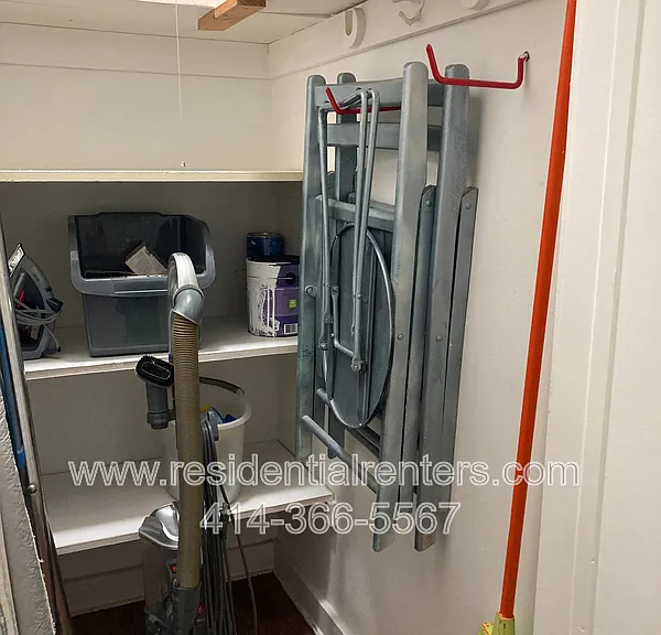 1028 E Juneau Ave #209 — Photo 16