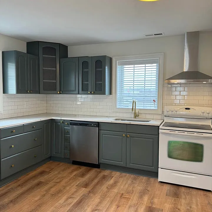 779 Farmington Ave #781