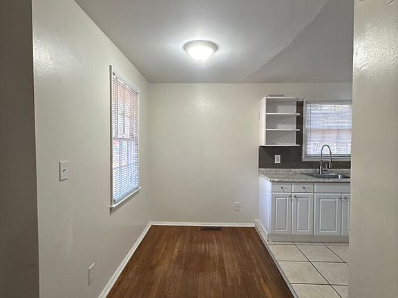 5th image of 5135 Grapevine Dr
