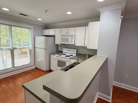 5th image of 1035 Barnett Shoals Rd APT 623
