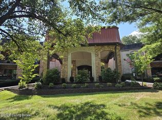5800 Coach Gate Wynde APT 273, Windy Hills, KY 40207