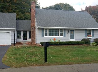 3 S View Ter, Old Saybrook, CT 06475