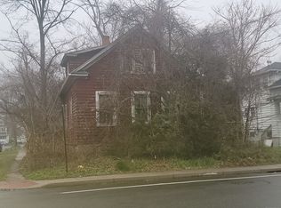 561 Reef Rd, Fairfield, CT 06824