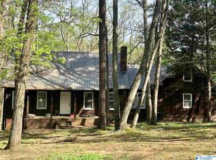 6201 Robin Ln NW, Fort Payne, AL 35967