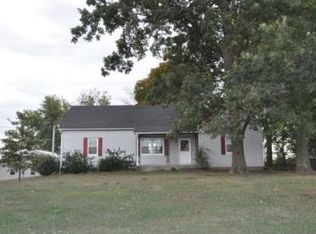 25854 Rodekohr Rd, Corder, MO 64021