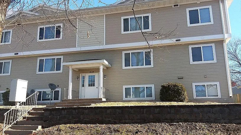 514 S Lucas St photo 1