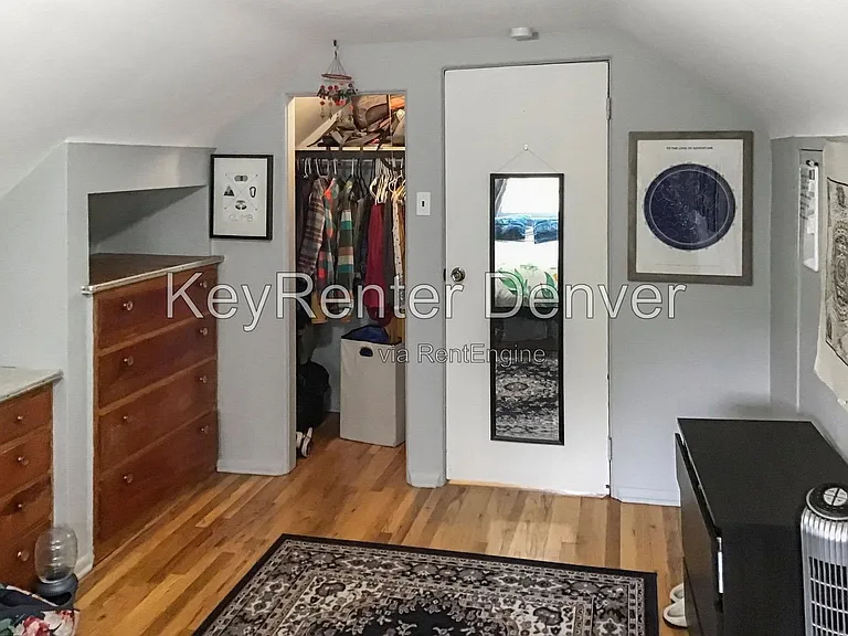812 5th St #C — Photo 11
