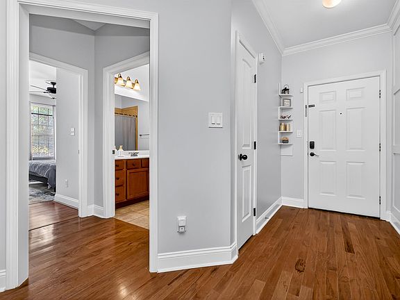 2nd image of 903 Riverhaven Pl #903