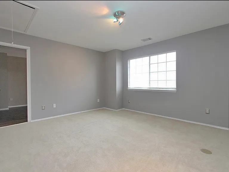 4251 Millview Ln — Photo 18