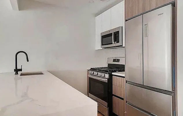 Rented by EXR | media 3