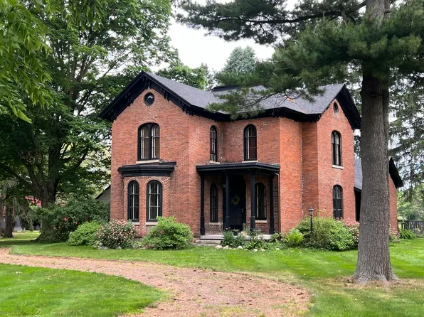 3995 W Bertrand Rd, Niles, MI 49120