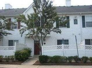 30274 Nantucket Dr #1, Farmington Hills, MI 48336