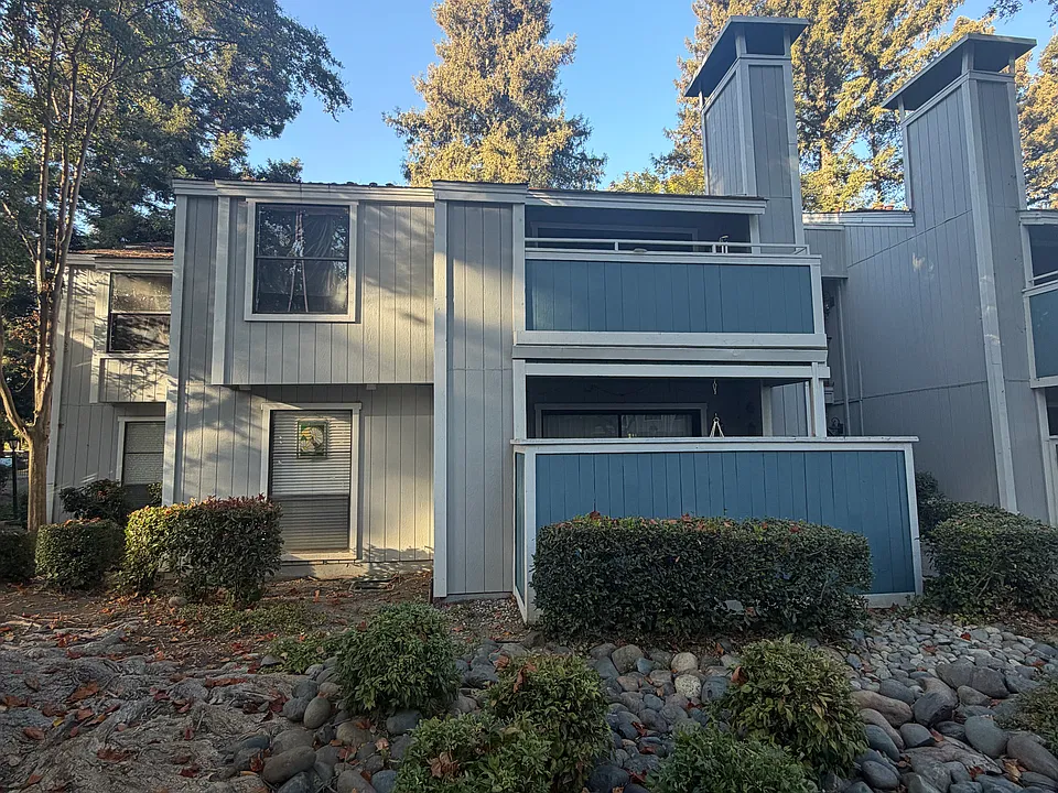 800 Del Verde Cir #2