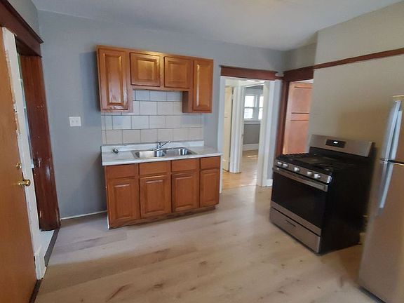 3rd image of 3347-3347A N 28th St #3347